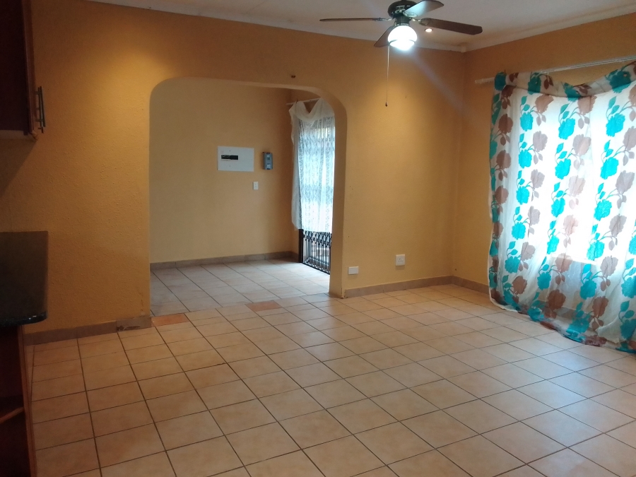 To Let 3 Bedroom Property for Rent in Geelhoutpark North West